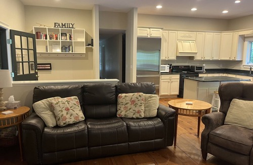 Wardsboro House | Upscale Mount Snow/Stratton Area w/Indoor Pool access, short drive to lakes