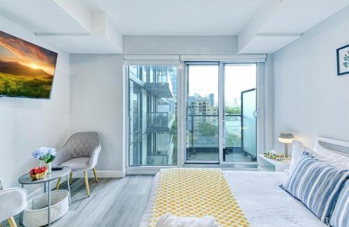 Garden District Apartment | Urban Serenity Studio Suite - Downtown