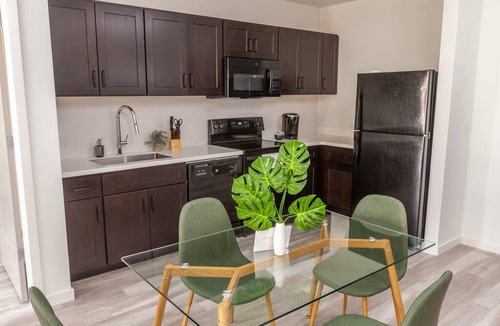 Central Business District Apartment | Apartment ∙ 1 bedroom ∙ 2 guests