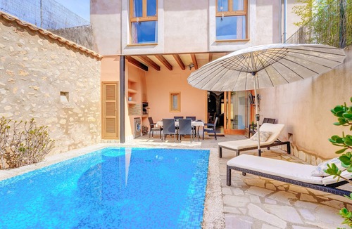 Binissalem House | Vacation Home “Can Bodeguita” with Wi-Fi, Air Conditioning, Pool, Balcony & Terrace
