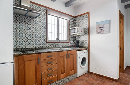 Barrio Nuevo House | Vacation Home "Casa Sheila" with Private Pool, 2 Private Terraces & Wi-Fi