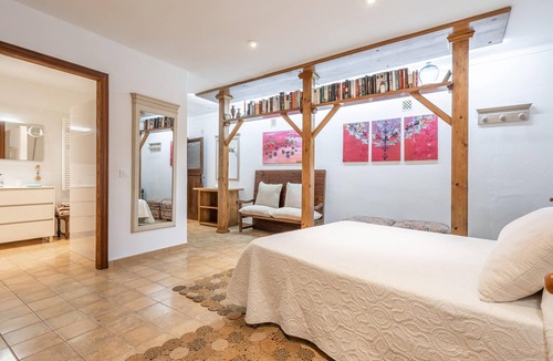 Muro House | Vacation Home Son Morei Can Socias with Mountain View, Pool, Wi-Fi & Terrace