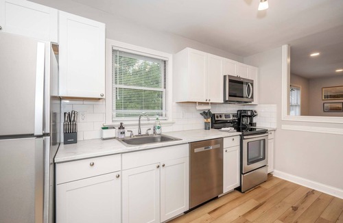 Dent House | Valley Ridge Retreat – For 8