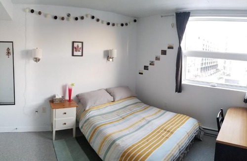 Griffintown House | Very nice, clean and quiet double room next to downtown