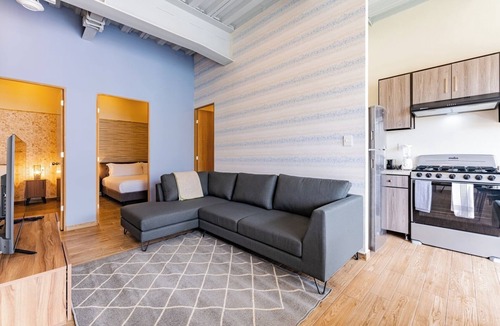 Zona Rosa Apartment | VH | Roma Nte | Apt | Balcony and Laundry Room | 311