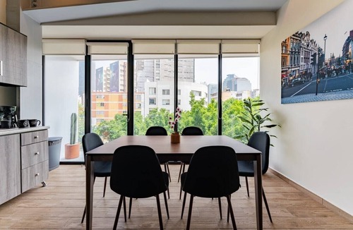 Zona Rosa Apartment | VH | Roma Nte | Stylish apt + Balcony | 299
