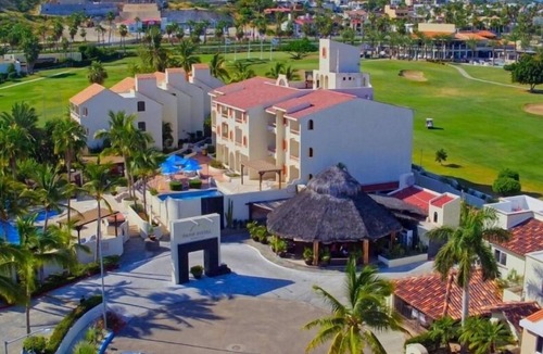 Campo de Golf Fonatur Condo | Vibrant 1BR Condo Walking Distance to Punta Sur Golf Course