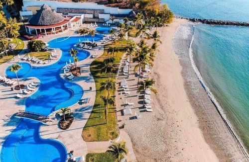 La Cruz de Huanacaxtle House | Villa 12T: Private Heated Pool & Beach Club Access
