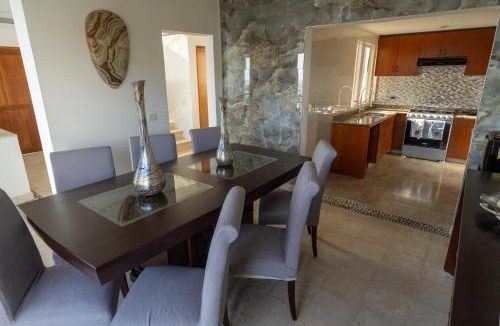 Brisas del Marques Villa | Villa 2 Mariposa Monarca