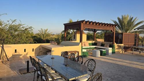 Zaouia Sidi Abdallah Ben Sassi Villa | Villa AIMA - avec Gourvernante