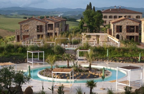 Saline di Volterra Apartment | "Villa Allegria" mit Gemeinschaftspool by Interhome