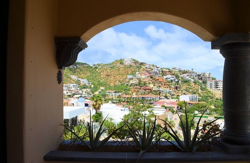 Pedregal Villa | Villa Beltramo- Captivating Views, Moments From Downtown, Luxury Paradise