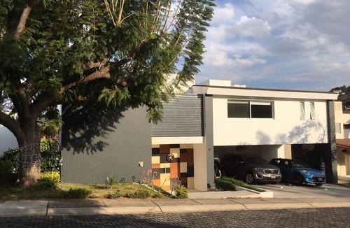 Guadalajara House | VILLA BLANCA WITH PRIVATE POOL NEAR GOLF COURT