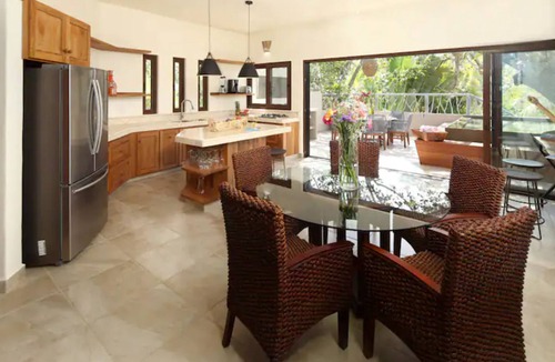 Sayulita Villa | Villa "Casa MISTIKA" Lovely and Private Villa with Pool and Jacuzzi