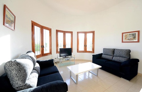 Empedrola Villa | Villa Cecilia - Plusholidays