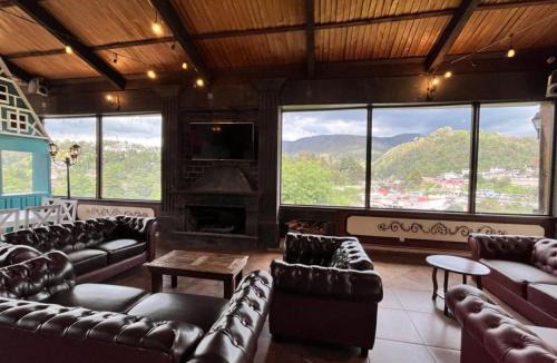 El Oro Hotel | Villa Claus Inn