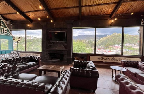 El Oro Hotel | Villa Clauss