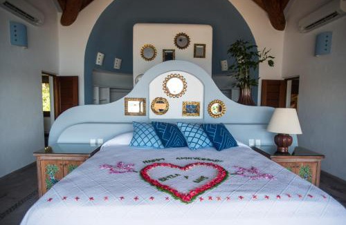 Ixtapa - Zihuatanejo Villa | Villa El Murmullo by La Casa Que Canta