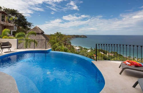 North End Villa | Villa Esperanza - Luxury 4BD/4.5BA with Ocean Views