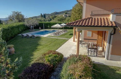 Loro Ciuffenna Villa | Villa in Tuscany with Private Pool & Views