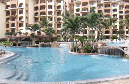 Flamingos Condo | Villa La Estancia - Puerto Vallarta 1 - 2 BR (NOT Timeshare)