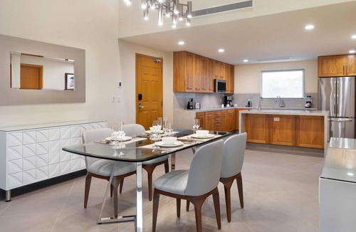 Santa Rosa Villa | Villa La Valencia - Lux Suite 2BR/3BA - Cabo San Lucas