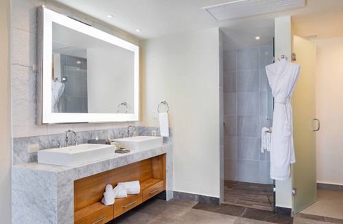 Santa Rosa Villa | Villa La Valencia - Lux Suite 2BR/3BA - Cabo San Lucas