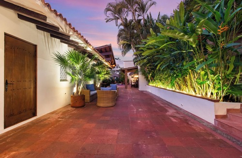 Amapas Villa | Villa Ladera - A lush and fully staffed oasis, moments from Los Muertos Beach