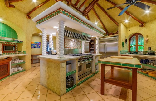 Cabo San Lucas Villa | Villa las Rocas: One-Of-A-Kind Lush Tropical Mexican Beachfront Estate 7 BR