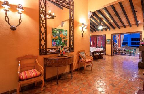 Romantic Zone Bed & Breakfast | Villa Lola - Adults Only