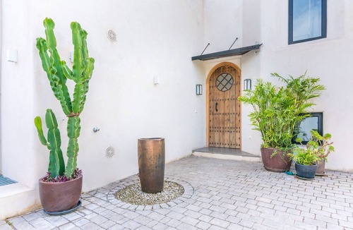 Golden Mile Villa | Villa Samba - Stunning 4 Bedroom Villa located 80m from the beach