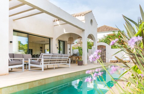 Golden Mile Villa | Villa Samba - Stunning 4 Bedroom Villa located 80m from the beach