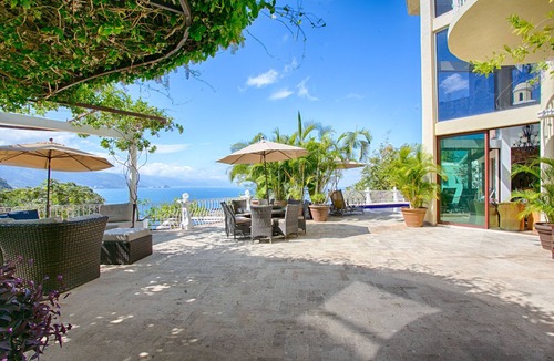 Conchas Chinas Villa | VILLA W/POOL,CHEF, PANORAMIC OCEANVIEWS, 9 BR
