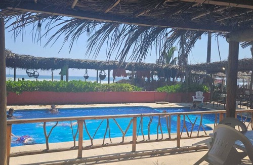 Boulevard Barra Vieja Villa | Villa with beach access in Acapulco Diamante. It has all the comforts