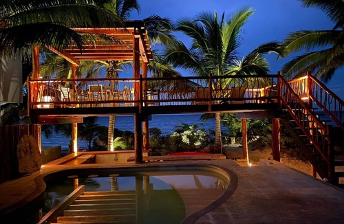 Telchac Puerto House | Villa Zazil-beachfront home with pool and pool bar and internet included