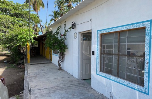 Cuyutlan House | Village casita! :)