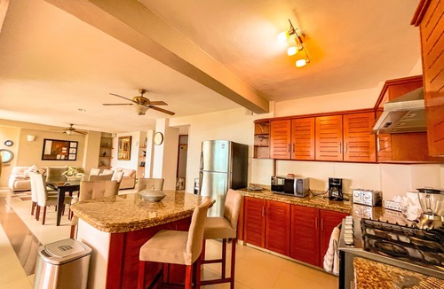 South Shore Hotel Area Condo | Villas Altas Mismaloya Pent House 3 bedroom ocean & beach views