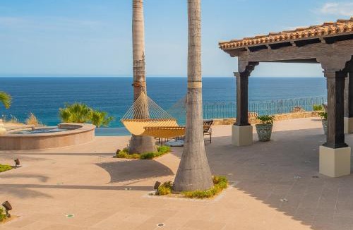 Palmilla Villa | Villas Del Mar Fully Staffed and access to Golf & Palmilla Dunes Club