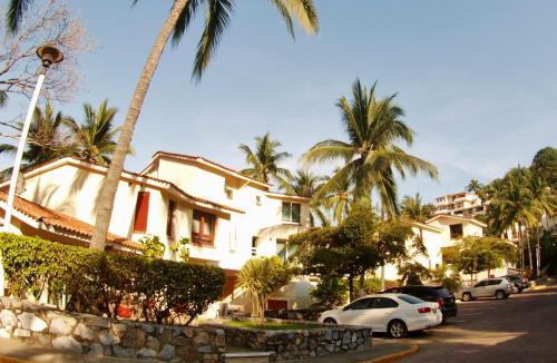 Las Hadas Apartment | Villas del Palmar Manzanillo with Beach Club