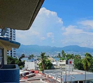 Caleta Apartment | Vista a la bahia de Acapulco - Departamento para grupos de hasta 8 huéspedes