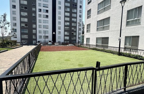 San Pedro Tlaquepaque Apartment | Vista Vibes Modern Apt + Rooftop Pool in GDL
