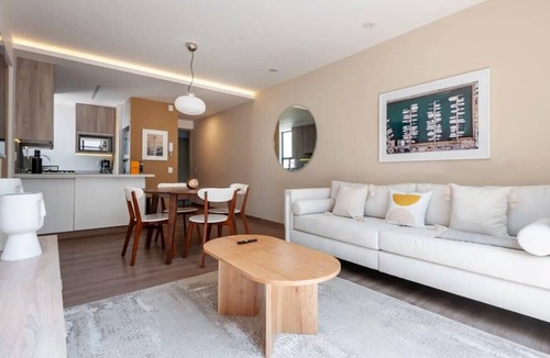 Colonia Cuauhtemoc Apartment | w | Artistic 2BR in Cuauhtemoc