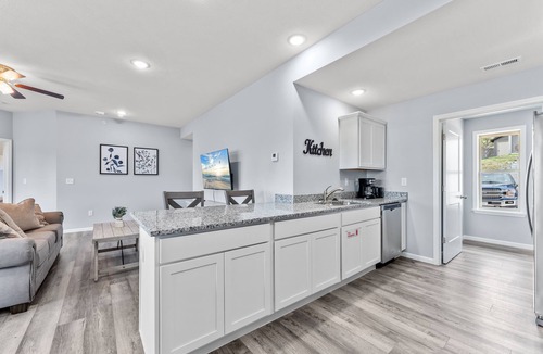 Branson West Condo | Walk In Level, Family Friendly, Relaxing New Condo in Stonebridge Resort.