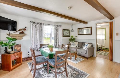 Lake House | Walk to Gray Lake Pet-Friendly Cottage
