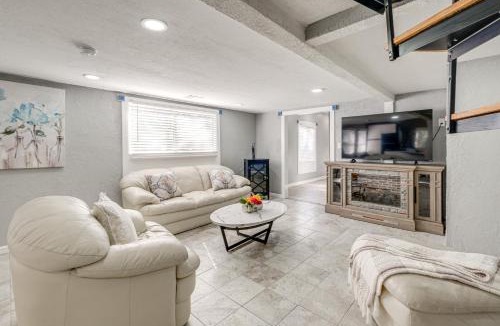 Mount Victoria House | Walk to MIR: Wooded Group Escape w/Deck + Bar!