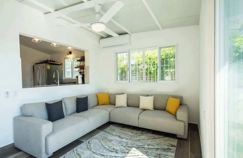 Emiliano Zapata House | Walk to Surf & Town – Family-Friendly Beach Casita