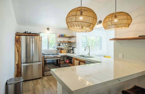 Emiliano Zapata House | Walk to Surf & Town – Family-Friendly Beach Casita