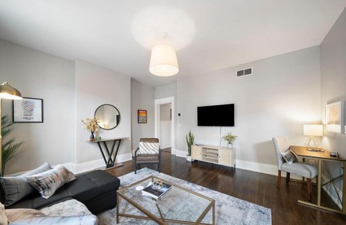 Over-the-Rhine Apartment | Walkable 2BR near Findlay Market Downtown UC
