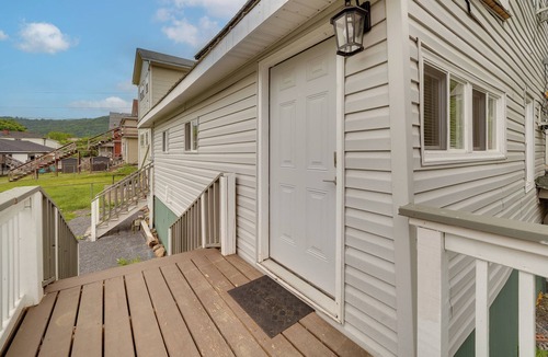 Bellepoint Apartment | Walkable Hinton Getaway: Raft New River Gorge!