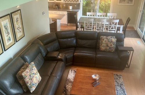 Boyne City House | WALLOON LAKEFRONT big deck/dock GAME ROOM fireplace WATERFRONT bike/hike nearby
